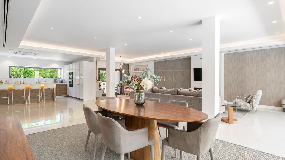 Benahavis, Family Villa for Sale in La Quinta, Benahavís