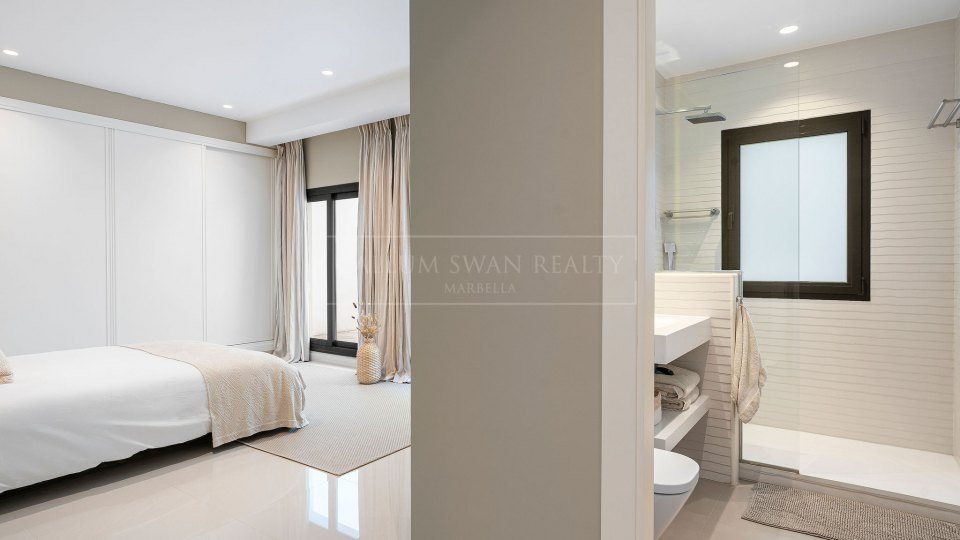 Benahavis, Family Villa for Sale in La Quinta, Benahavís