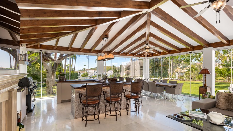 Nueva Andalucia, Luxury Frontline Golf Villa for Sale in La Cerquilla, Marbella