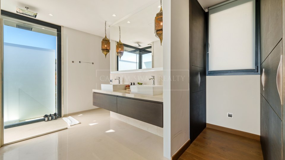 Nueva Andalucia, Contemporary Six-Bedroom Home in Marbella’s Golf Valley