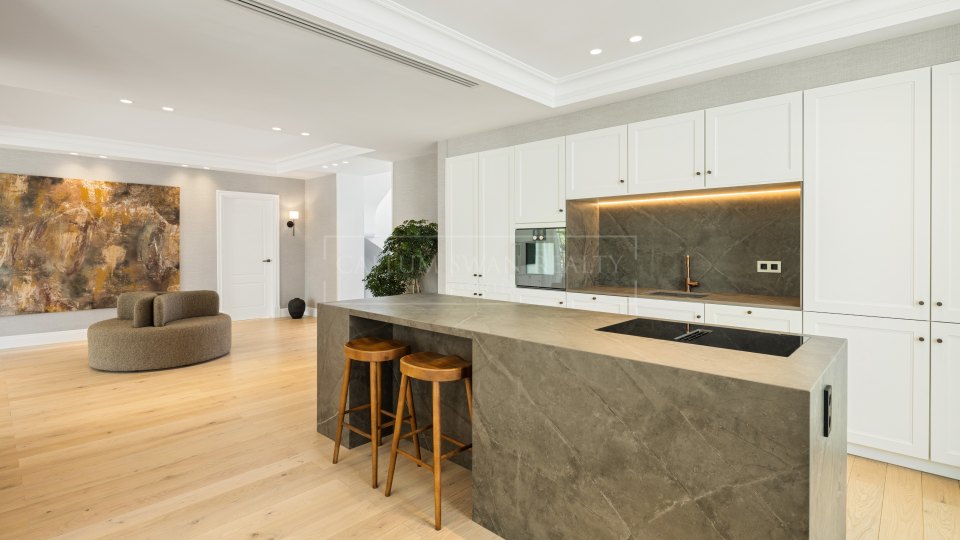 Nueva Andalucia, Villa única en venta en Nueva Andalucia