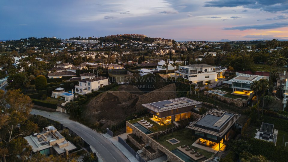 Nueva Andalucia, La Cerquilla: A Unique Villa for Sale