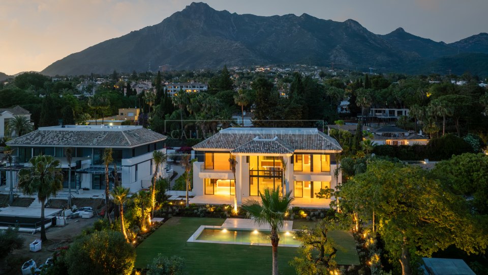 Marbella Golden Mile, Brand-New Contemporary Villa in Rocío de Nagüeles on Marbella’s Golden Mile