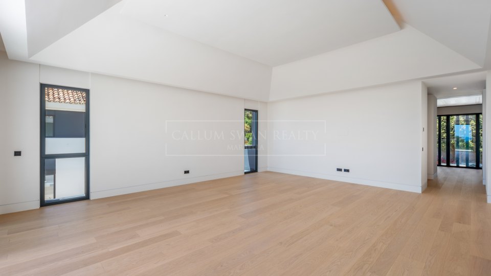 Marbella Golden Mile, Brand-New Contemporary Villa in Rocío de Nagüeles on Marbella’s Golden Mile