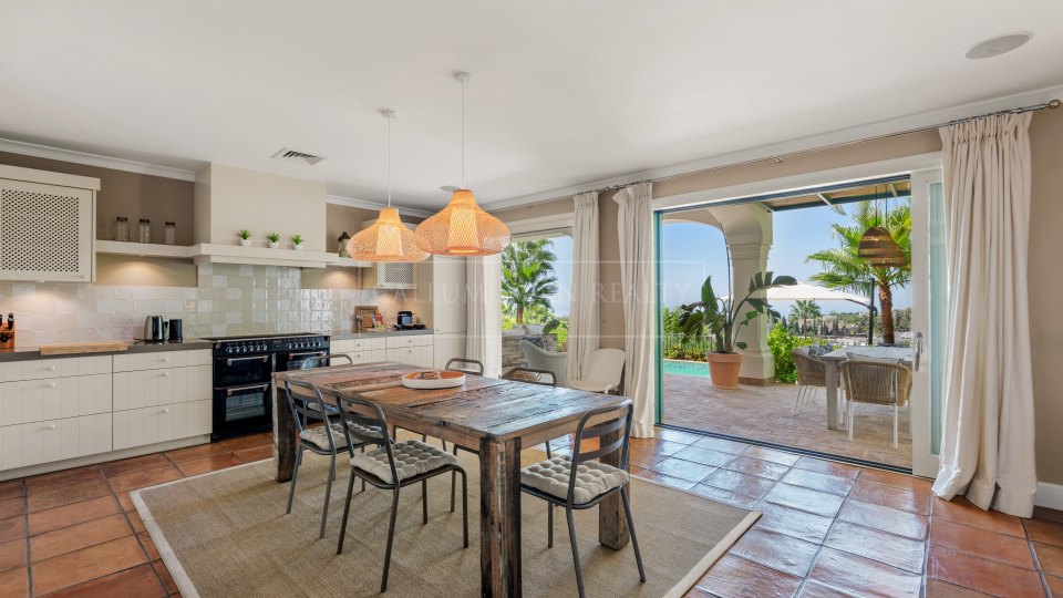 Marbella Golden Mile, Villa de luxe à Cascada de Camojan, Marbella Golden Mile