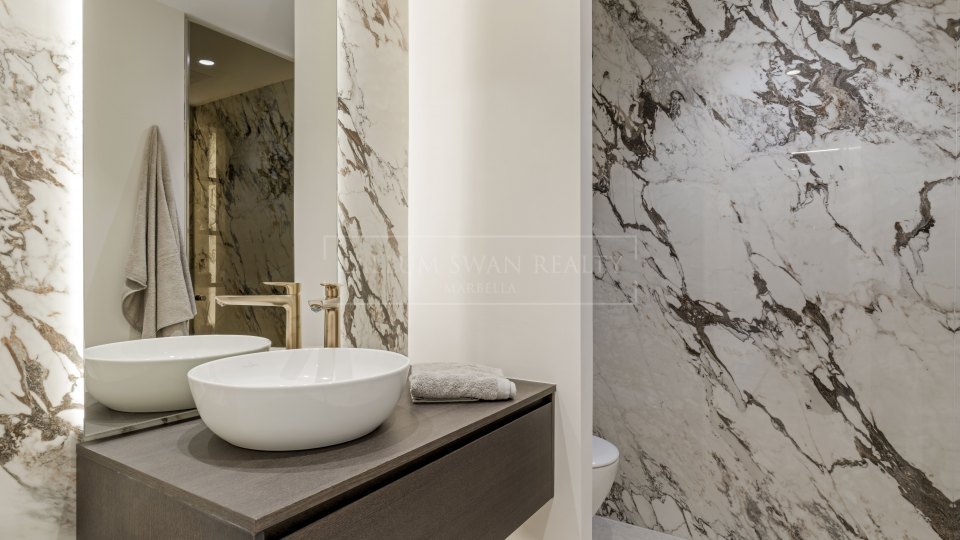 Estepona, Renovated Beachfront Penthouse in Torre Bermeja, New Golden Mile