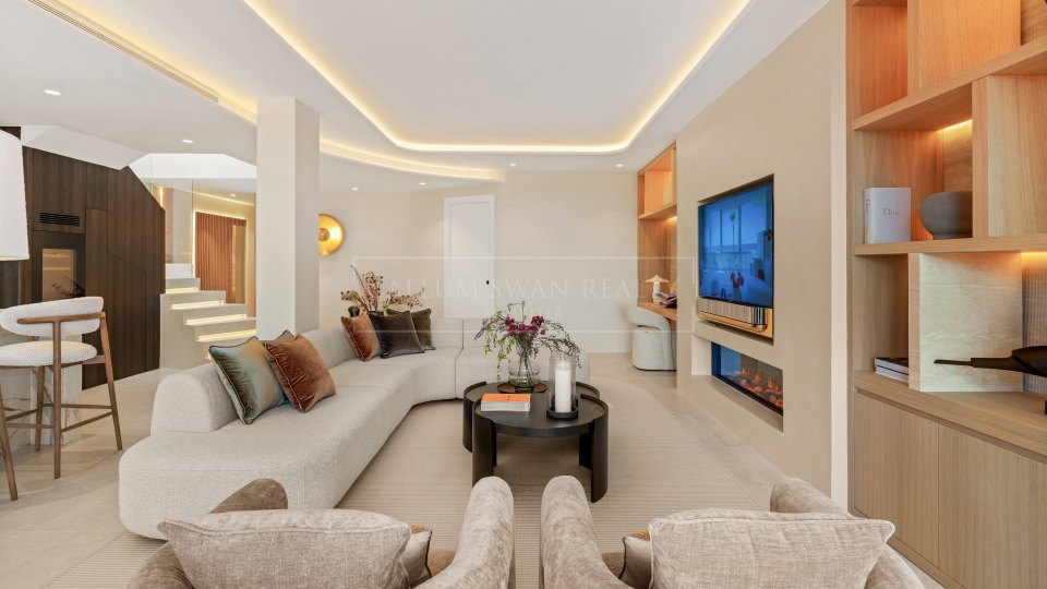 Estepona, Renovated Beachfront Penthouse in Torre Bermeja, New Golden Mile