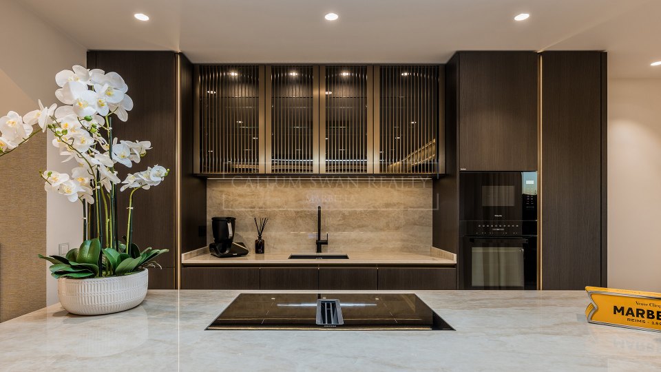 Estepona, Penthouse spacieux en bord de mer à Cabo Bermejo, Estepona