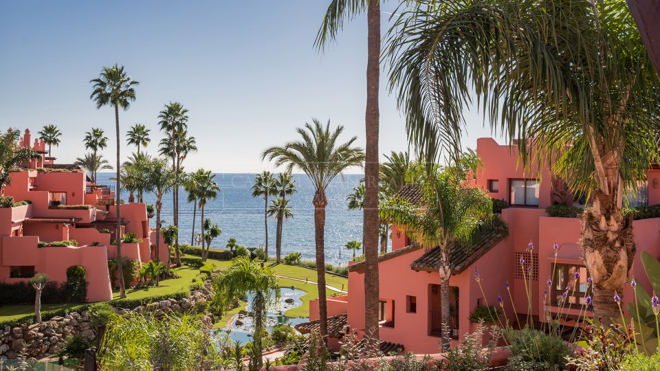 Estepona, Penthouse spacieux en bord de mer à Cabo Bermejo, Estepona