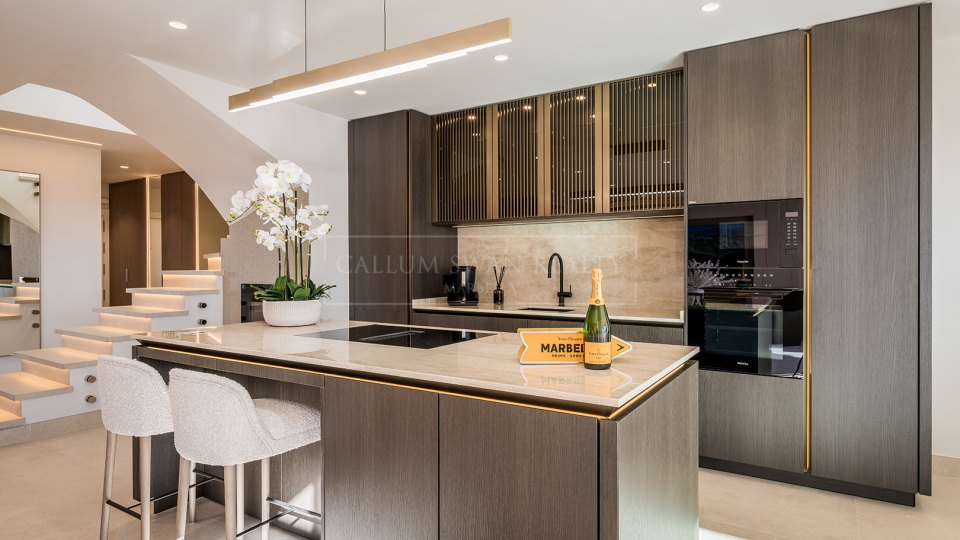 Estepona, Penthouse spacieux en bord de mer à Cabo Bermejo, Estepona