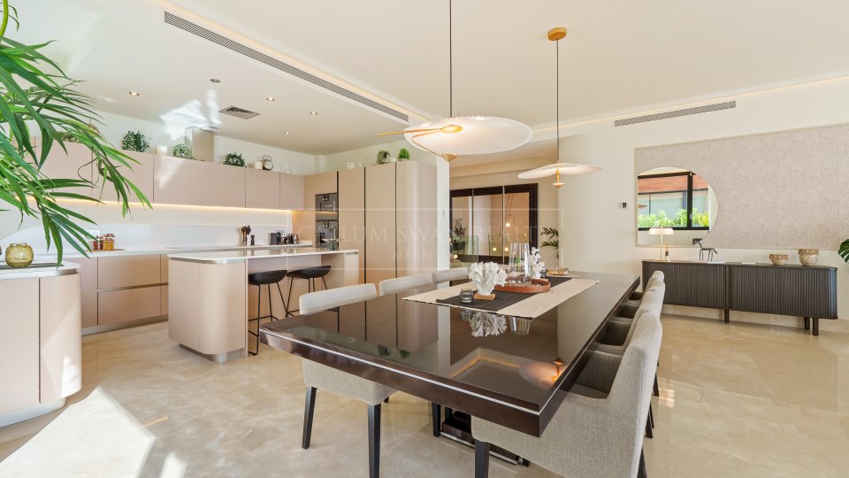 Marbella Golden Mile, Spacious Ground Floor Duplex with Sea Views in Reserva de Sierra Blanca