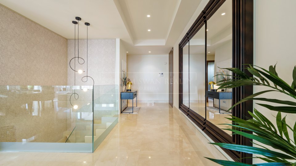 Marbella Golden Mile, Spacious Ground Floor Duplex with Sea Views in Reserva de Sierra Blanca