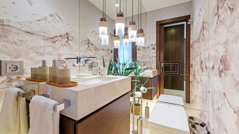 Marbella Golden Mile, Spacious Ground Floor Duplex with Sea Views in Reserva de Sierra Blanca