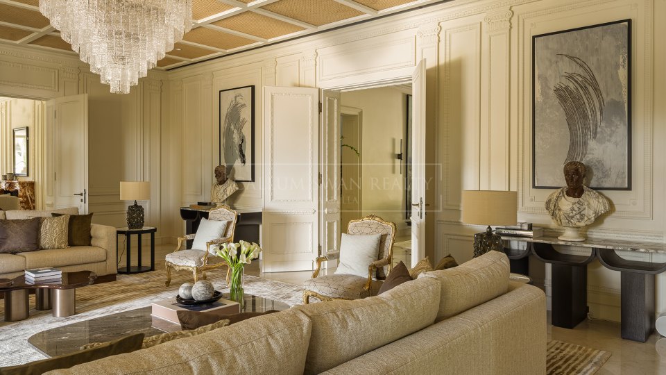 Marbella Golden Mile, Neo-Classical Estate on Marbella´s Golden Mile