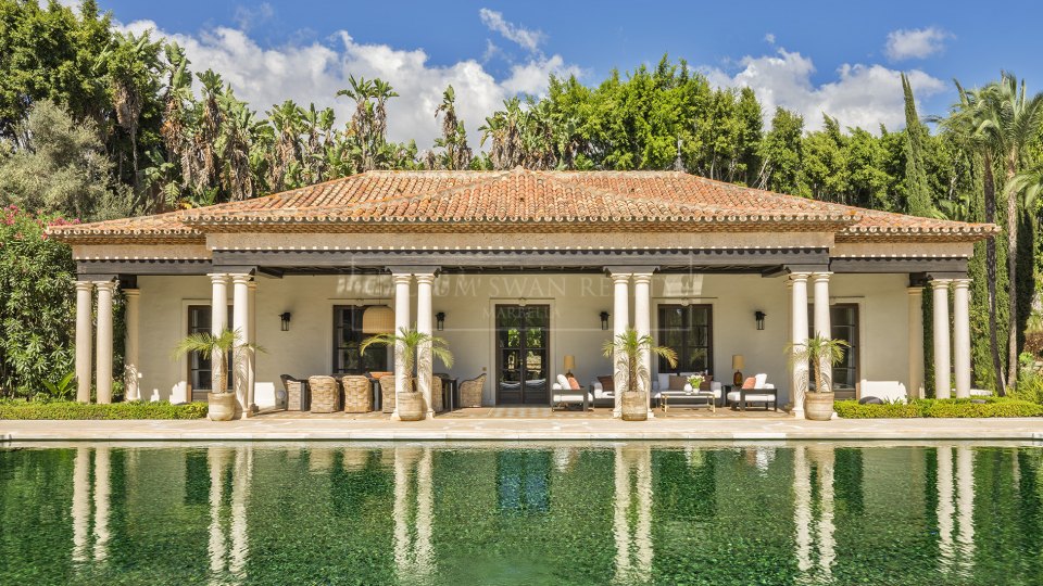 Marbella Golden Mile, Neo-Classical Estate on Marbella´s Golden Mile