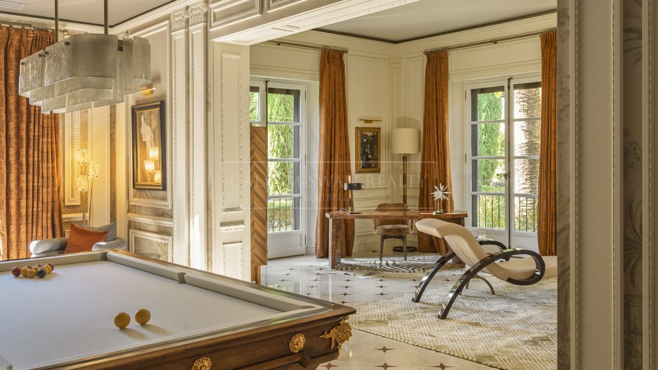 Marbella Golden Mile, Neo-Classical Estate on Marbella´s Golden Mile