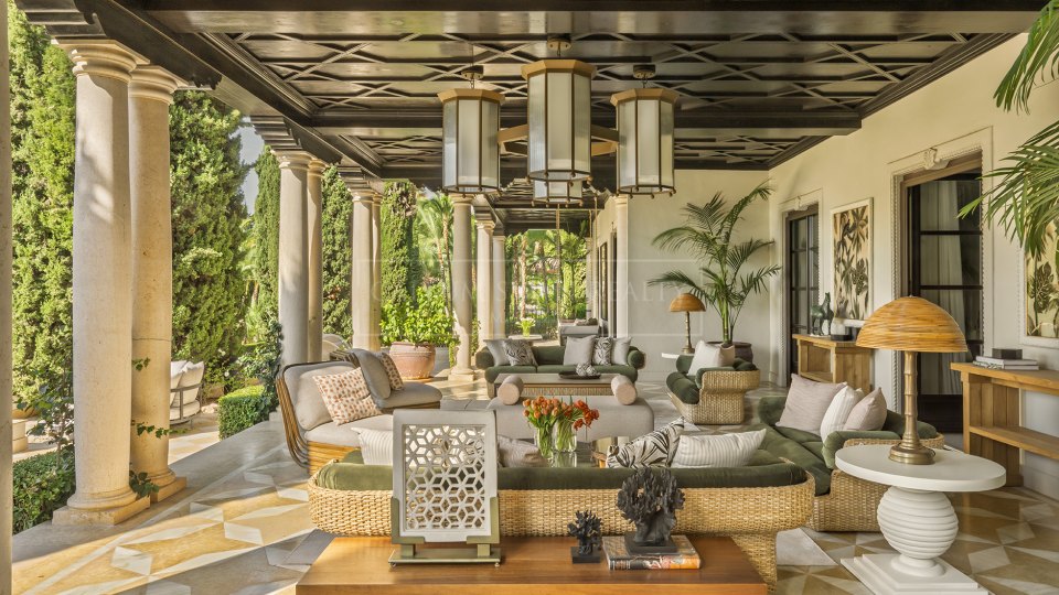 Marbella Golden Mile, Neo-Classical Estate on Marbella´s Golden Mile