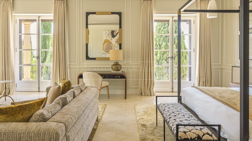 Marbella Golden Mile, Neo-Classical Estate on Marbella´s Golden Mile