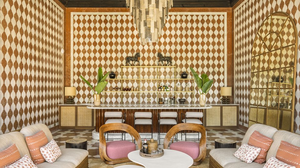 Marbella Golden Mile, Neo-Classical Estate on Marbella´s Golden Mile