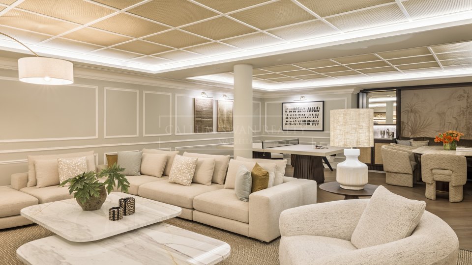 Marbella Golden Mile, Neo-Classical Estate on Marbella´s Golden Mile