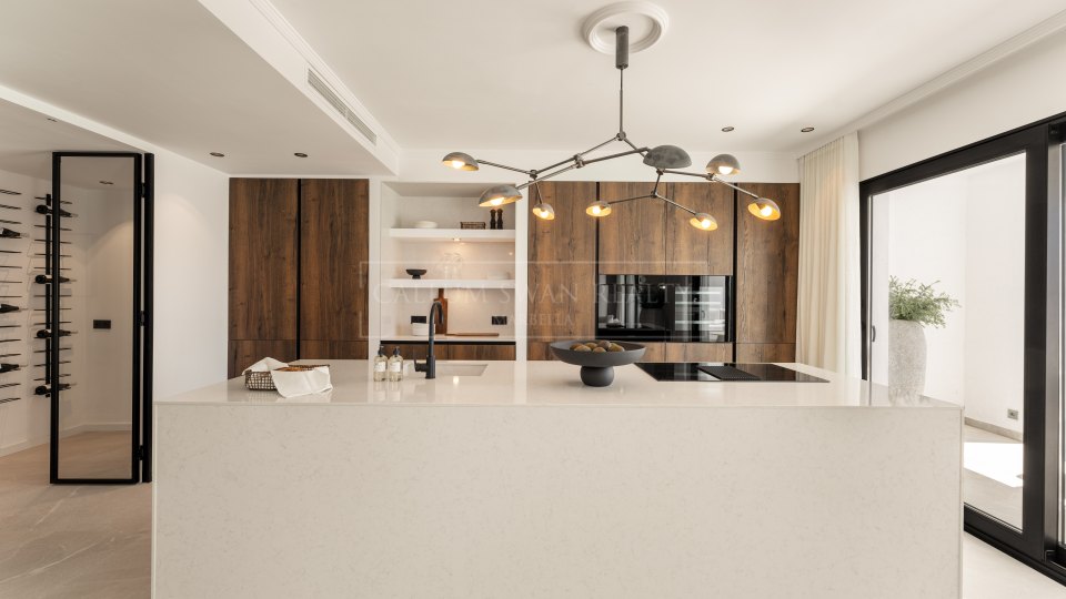 Benahavis, Appartement Duplex Rénové avec Vue Panoramique sur la Mer à Vendre à Benahavís