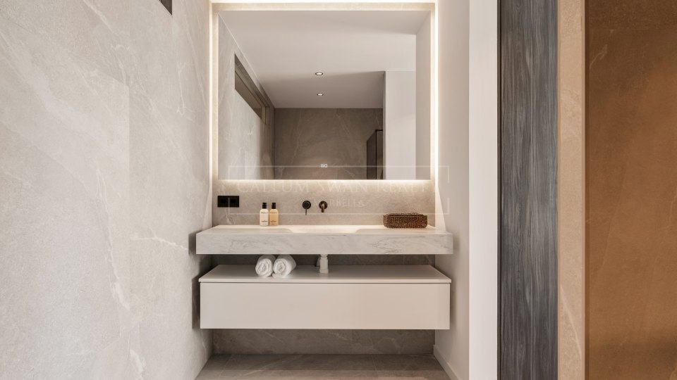 Benahavis, Appartement Duplex Rénové avec Vue Panoramique sur la Mer à Vendre à Benahavís