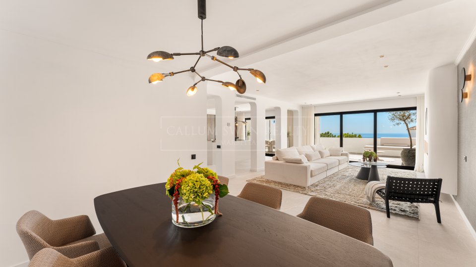 Benahavis, Appartement Duplex Rénové avec Vue Panoramique sur la Mer à Vendre à Benahavís