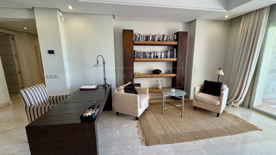 Marbella Golden Mile, Three-Bedroom Apartment in La Trinidad with Sea Views on Marbella’s Golden Mile