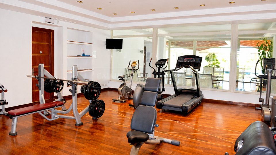 Marbella Golden Mile, Three-Bedroom Apartment in La Trinidad with Sea Views on Marbella’s Golden Mile