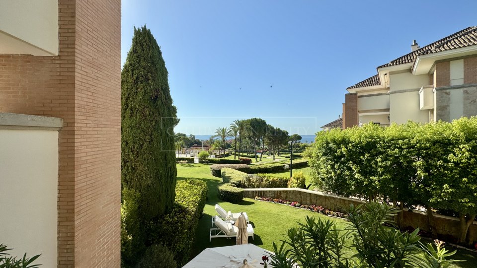 Marbella Golden Mile, Three-Bedroom Apartment in La Trinidad with Sea Views on Marbella’s Golden Mile