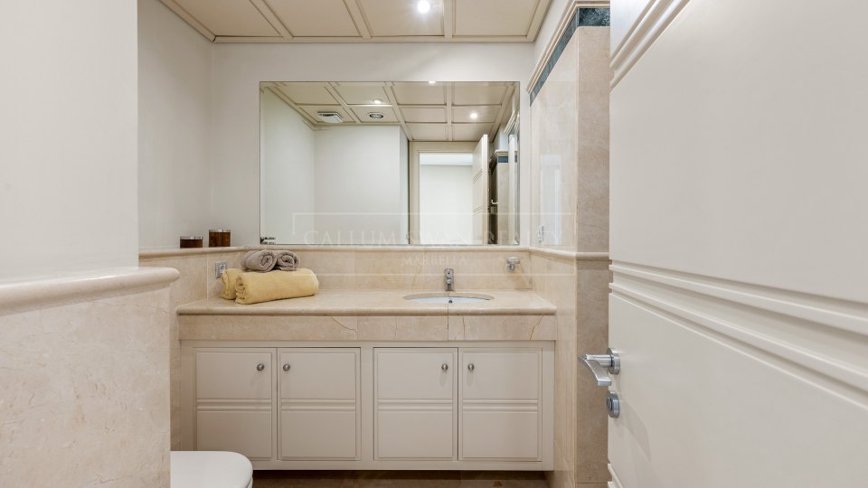 Marbella Golden Mile, Appartement de trois chambres à La Trinidad avec vue sur la mer sur le Golden Mile de Marbella