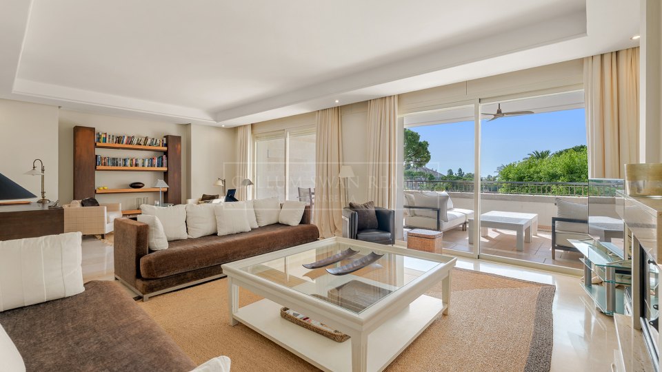 Marbella Golden Mile, Three-Bedroom Apartment in La Trinidad with Sea Views on Marbella’s Golden Mile