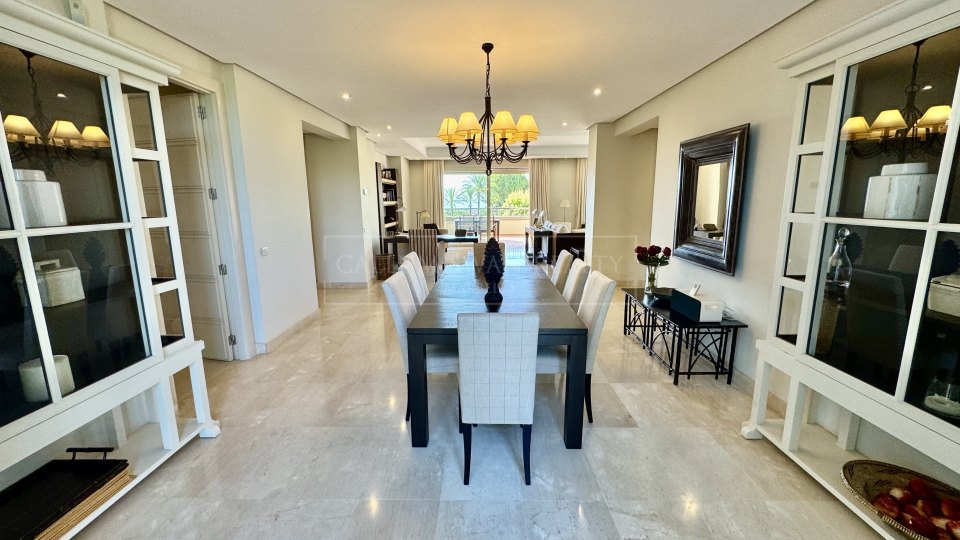 Marbella Golden Mile, Three-Bedroom Apartment in La Trinidad with Sea Views on Marbella’s Golden Mile