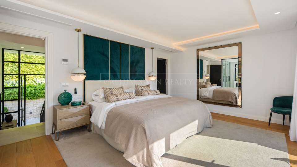 Nueva Andalucia, Villa rénovée de cinq chambres à Los Naranjos Hill Club, Nueva Andalucía