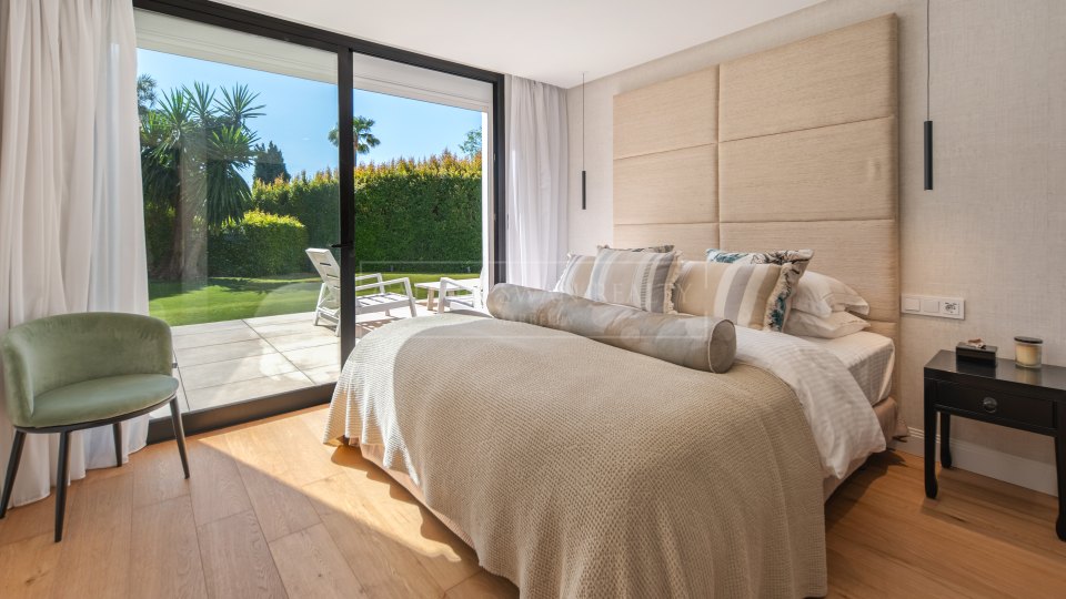 Nueva Andalucia, Villa rénovée de cinq chambres à Los Naranjos Hill Club, Nueva Andalucía