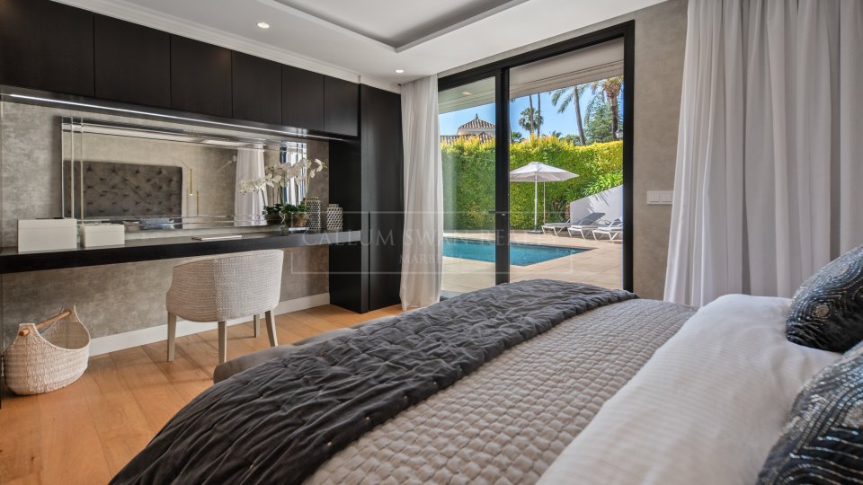 Nueva Andalucia, Villa rénovée de cinq chambres à Los Naranjos Hill Club, Nueva Andalucía