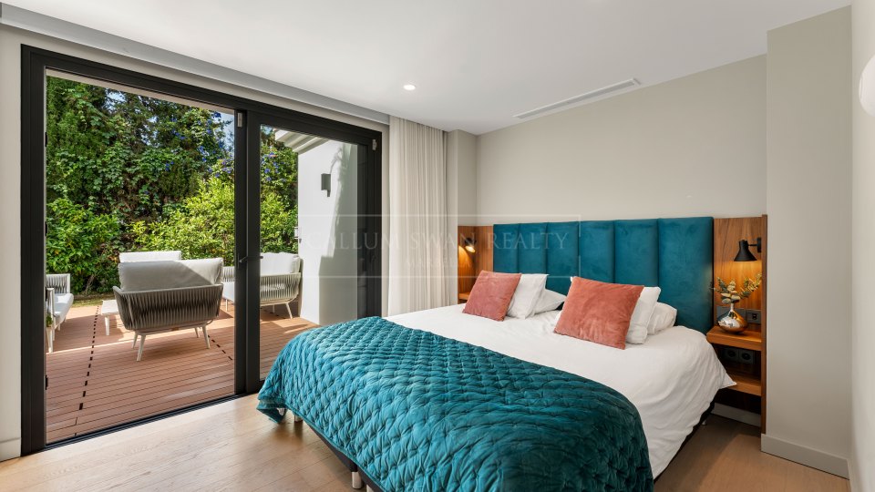 Nueva Andalucia, Villa rénovée de quatre chambres à Las Brisas, Nueva Andalucía