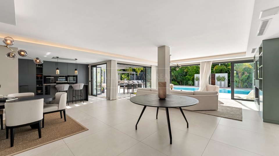 Nueva Andalucia, Villa rénovée de quatre chambres à Las Brisas, Nueva Andalucía