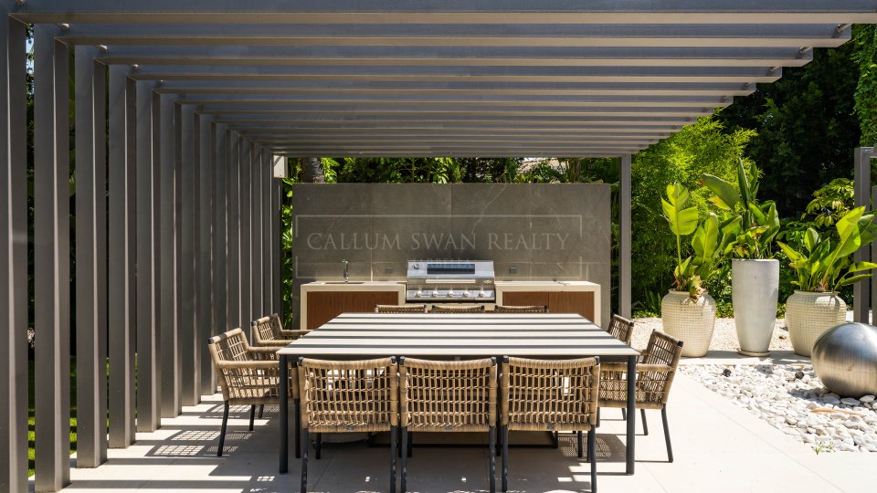 Nueva Andalucia, Villa rénovée de quatre chambres à Las Brisas, Nueva Andalucía