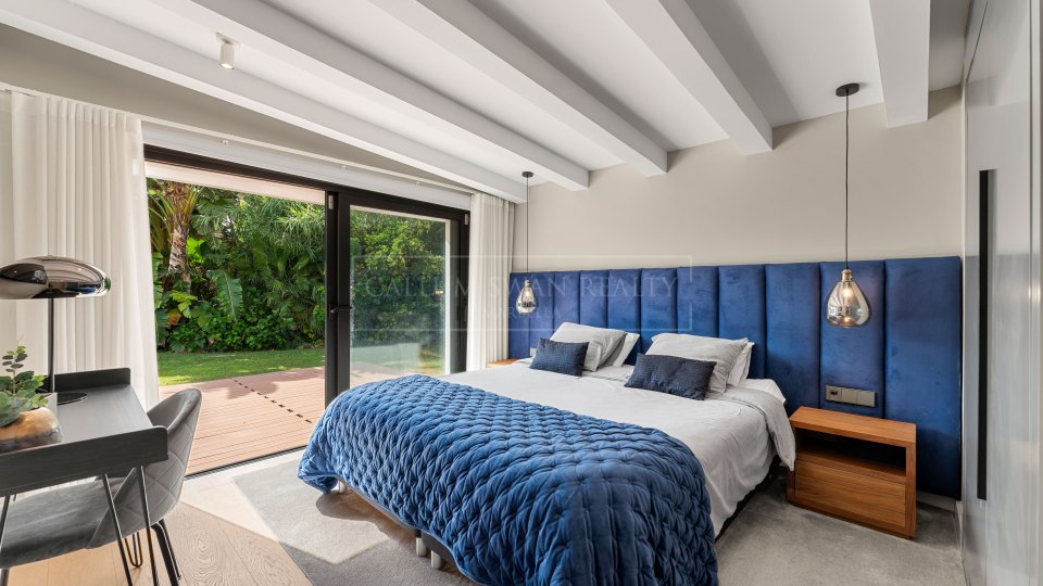 Nueva Andalucia, Villa rénovée de quatre chambres à Las Brisas, Nueva Andalucía
