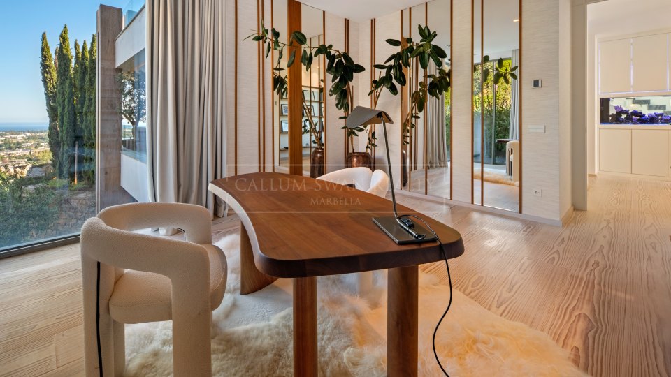 Benahavis, Villa contemporánea con vistas al mar en La Quinta, Benahavís