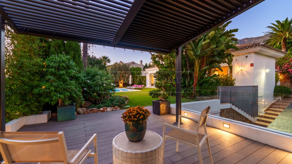Marbella Golden Mile, Mediterranean Four-Bedroom Villa for Sale in Sierra Blanca, Marbella