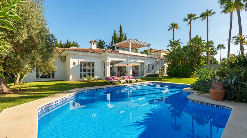 Marbella Golden Mile, Mediterranean Four-Bedroom Villa for Sale in Sierra Blanca, Marbella