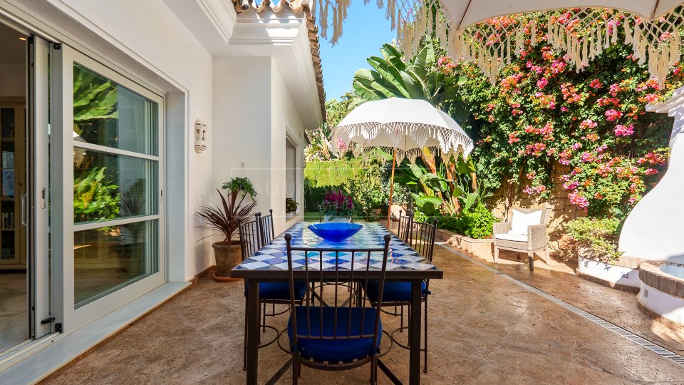 Marbella Golden Mile, Mediterranean Four-Bedroom Villa for Sale in Sierra Blanca, Marbella