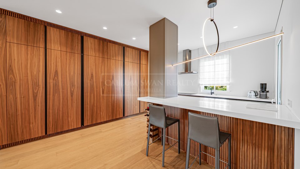 Estepona, Appartement de trois chambres en première ligne de plage à vendre dans Las Dunas Park, Estepona