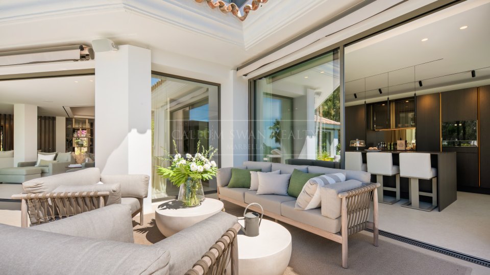Benahavis, Villa de style méditerranéen de six chambres à vendre à El Herrojo, Benahavís