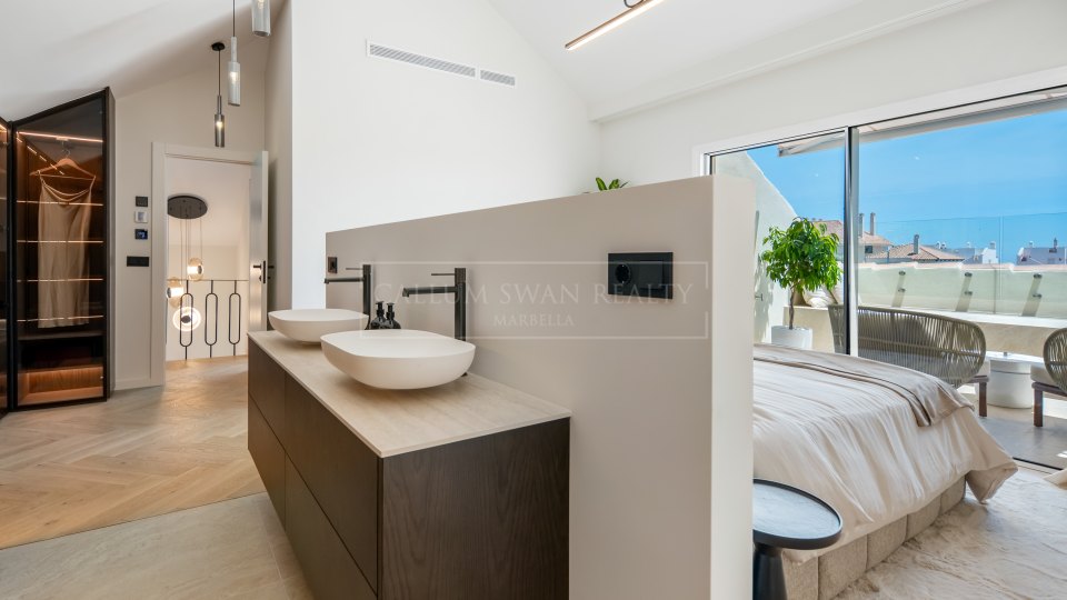 Nueva Andalucia, Penthouse duplex trois chambres à vendre dans le Aloha Hill Club, Nueva Andalucía