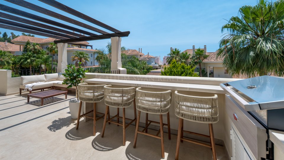 Nueva Andalucia, Penthouse duplex trois chambres à vendre dans le Aloha Hill Club, Nueva Andalucía