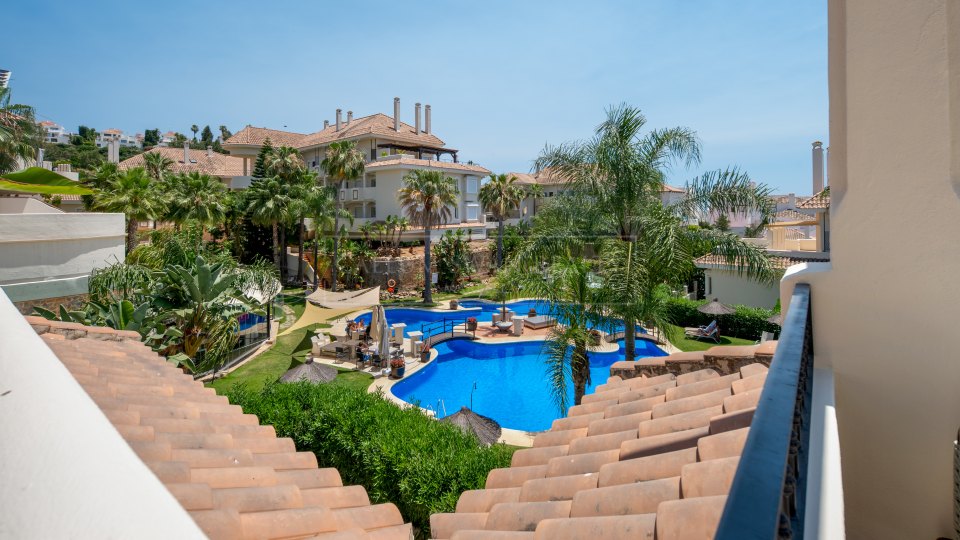 Nueva Andalucia, Penthouse duplex trois chambres à vendre dans le Aloha Hill Club, Nueva Andalucía