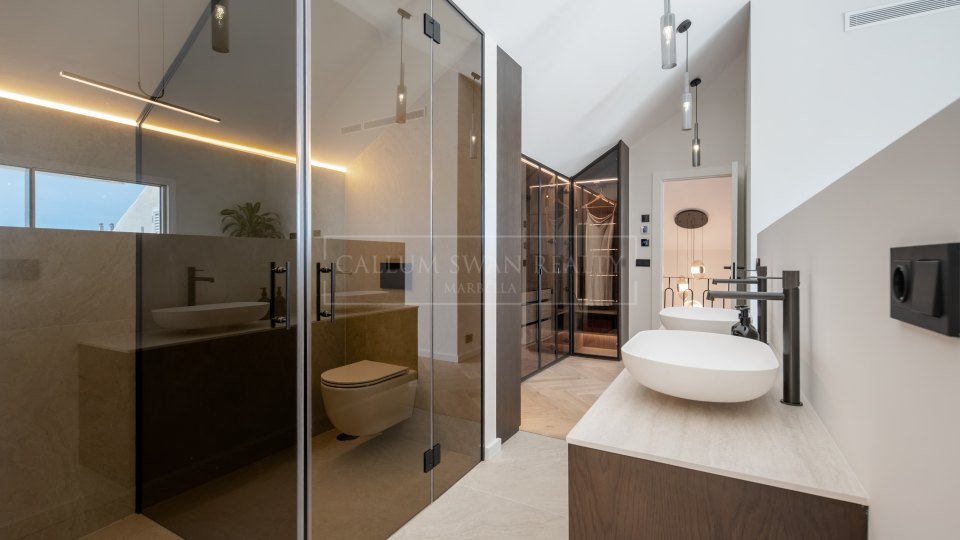 Nueva Andalucia, Penthouse duplex trois chambres à vendre dans le Aloha Hill Club, Nueva Andalucía